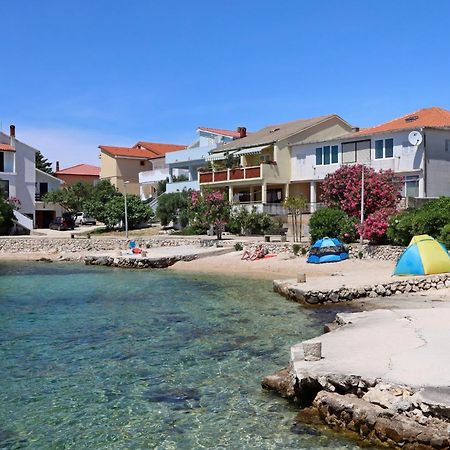 Apartments By The Sea Mandre, Pag - 3084 Kolan Eksteriør bilde