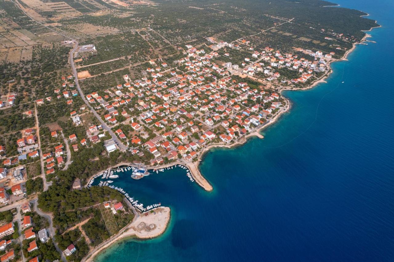 Apartments By The Sea Mandre, Pag - 3084 Kolan Eksteriør bilde