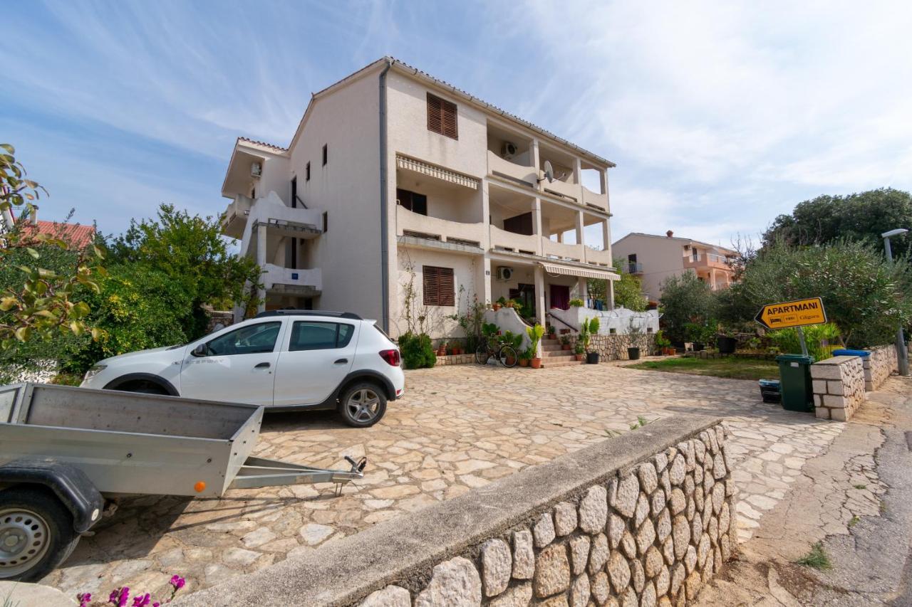 Apartments By The Sea Mandre, Pag - 3084 Kolan Eksteriør bilde
