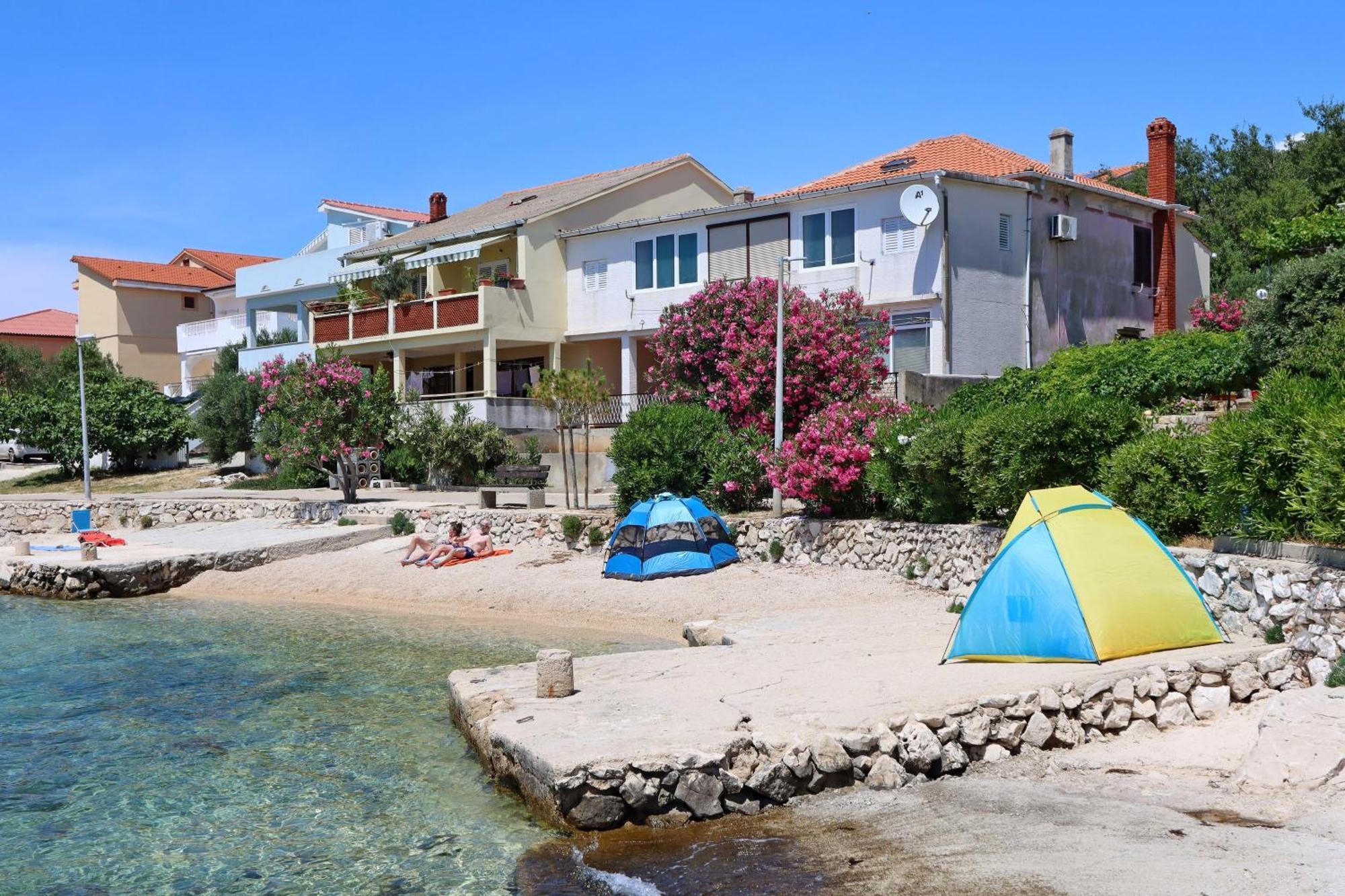 Apartments By The Sea Mandre, Pag - 3084 Kolan Eksteriør bilde